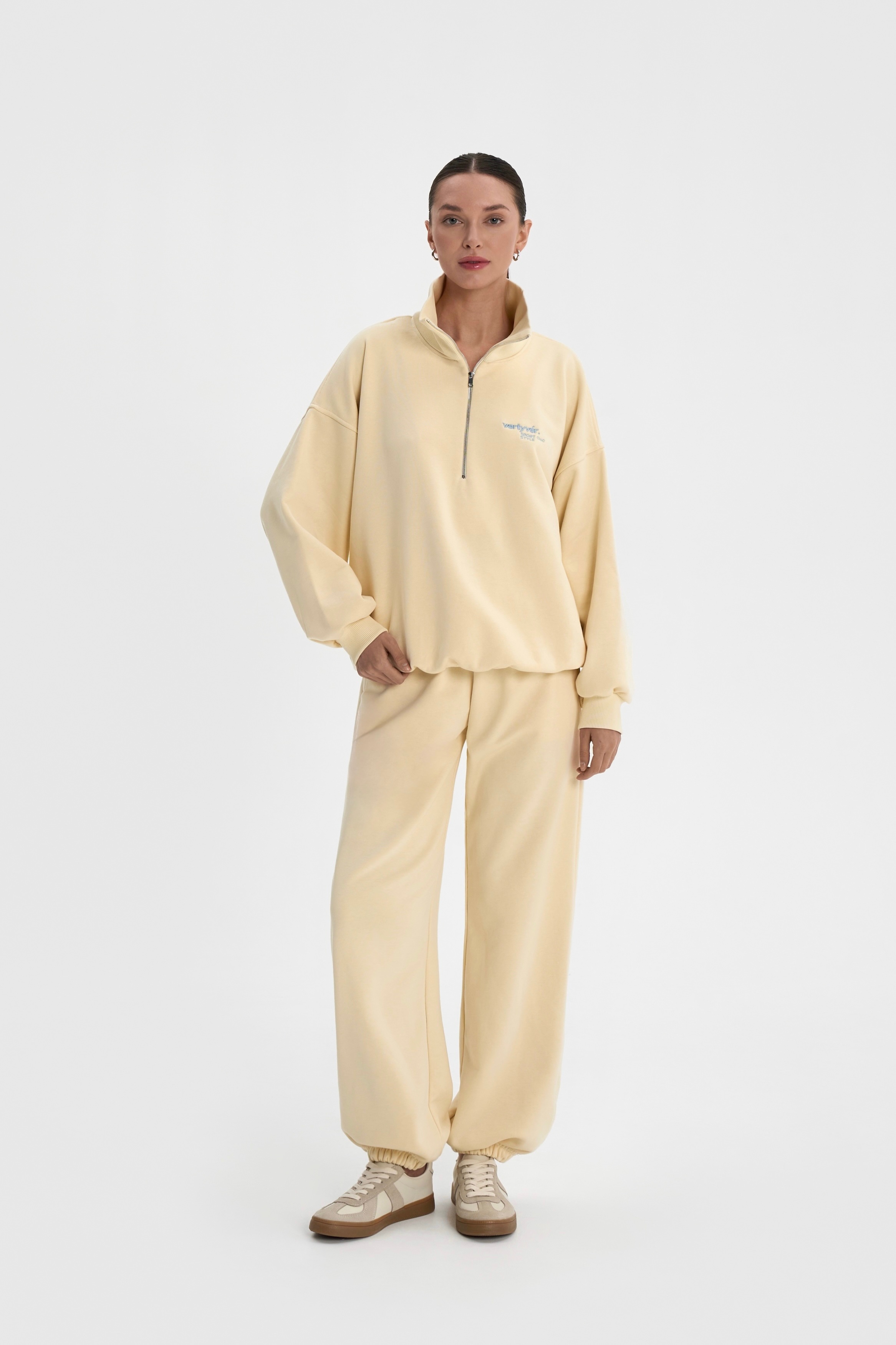 Свитшот Crème