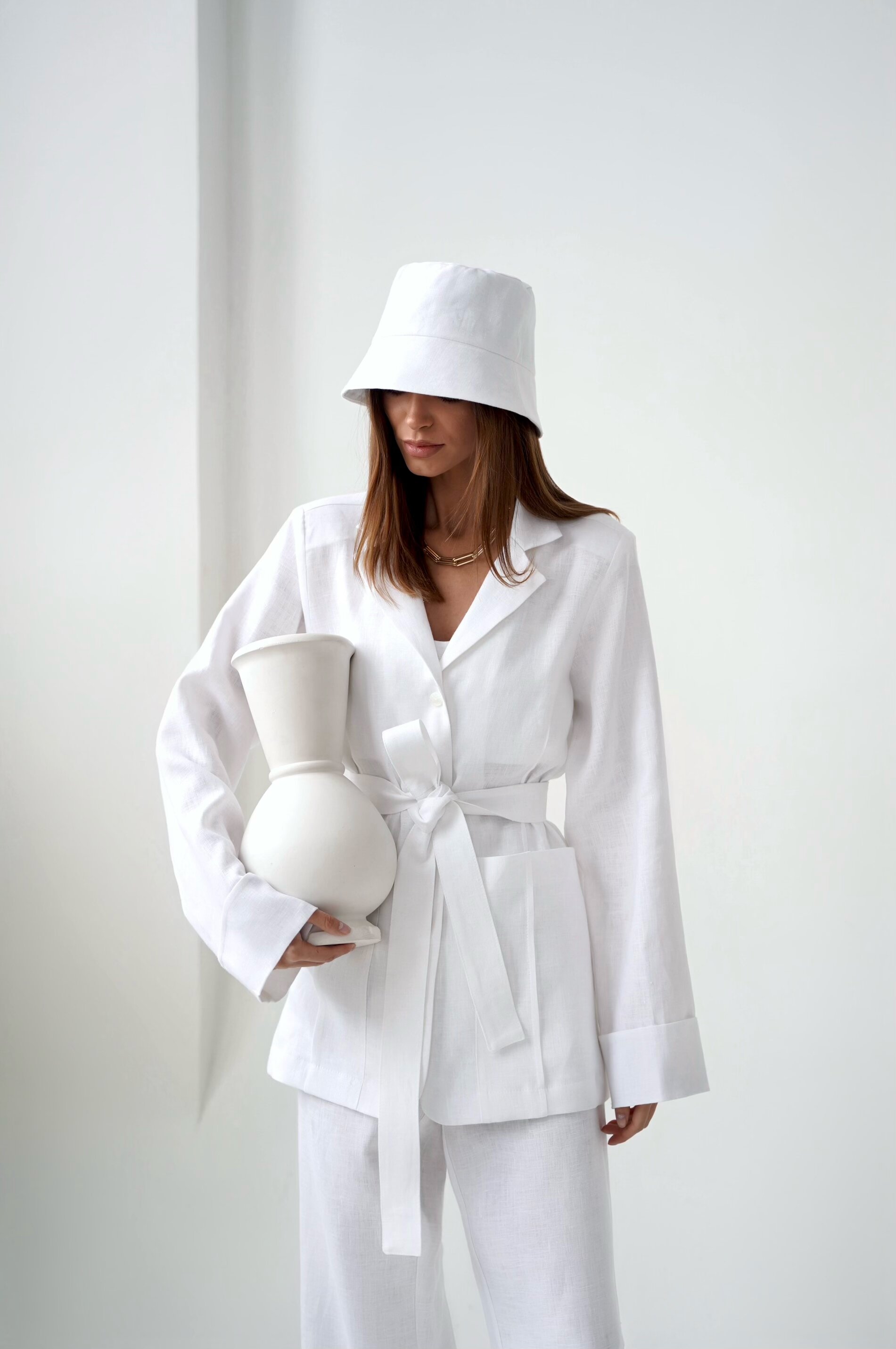 Костюм с брюками Blanc Костюм с брюками Blanc