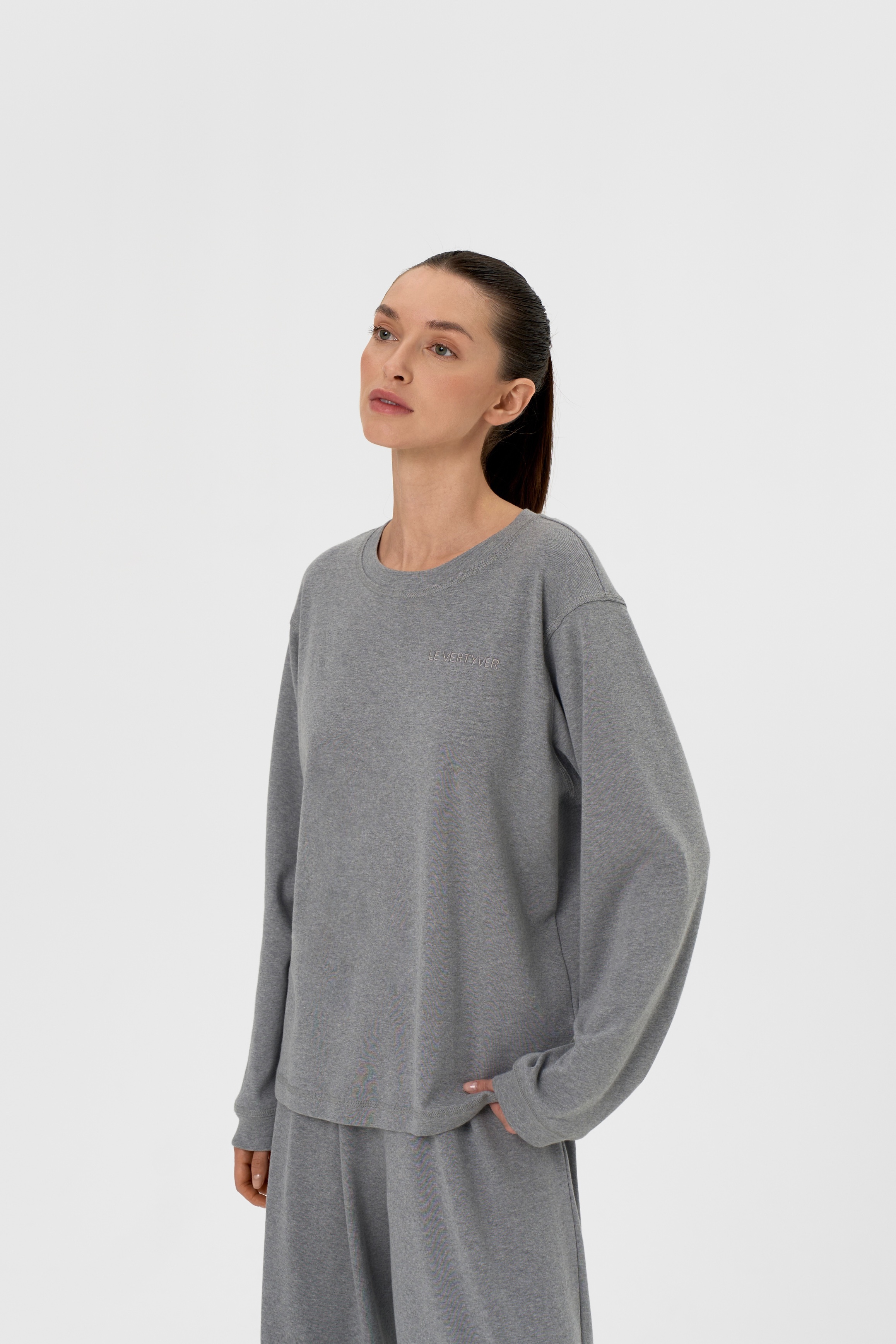 Лонгслив Gris