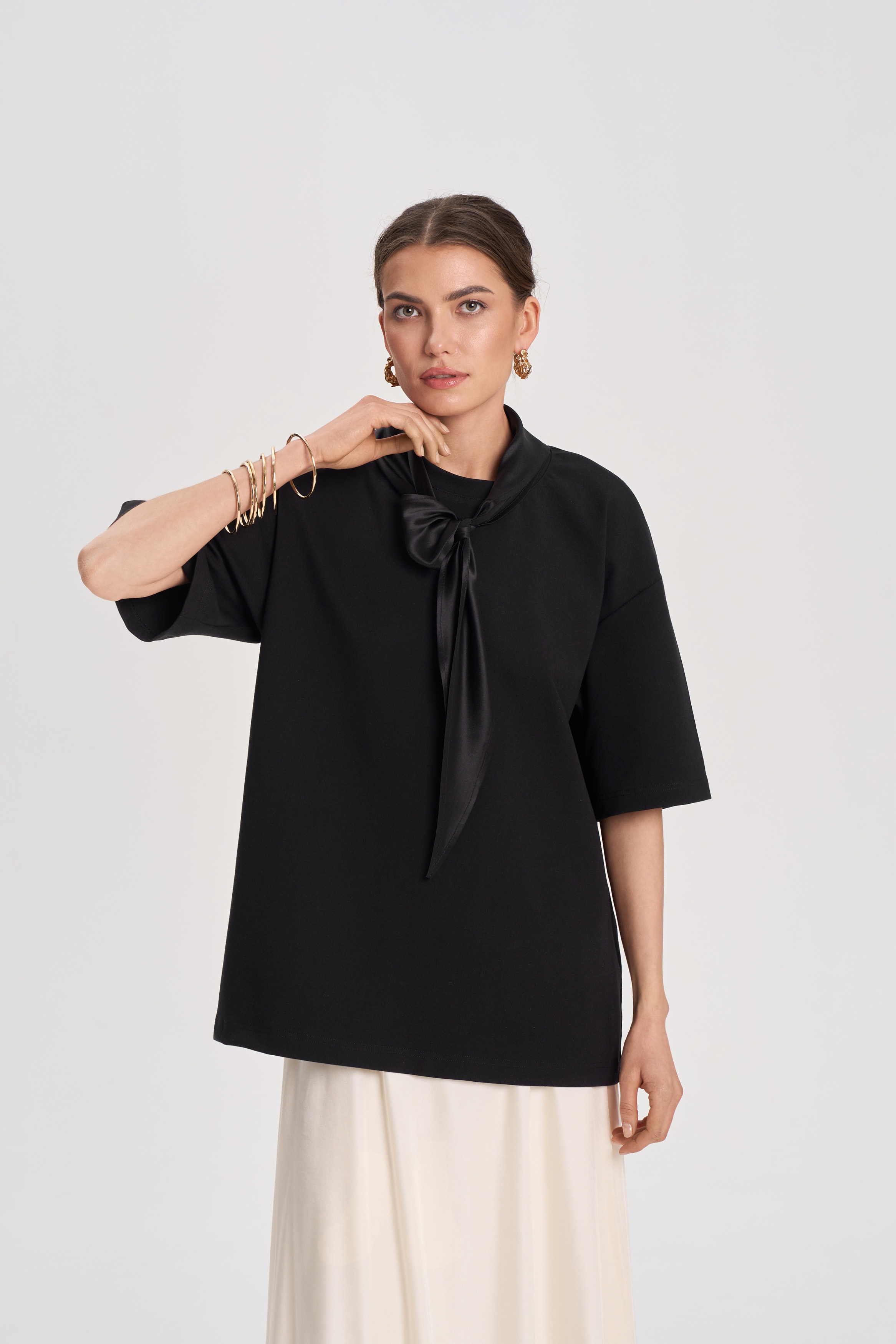 Футболка с шелковым воротничком