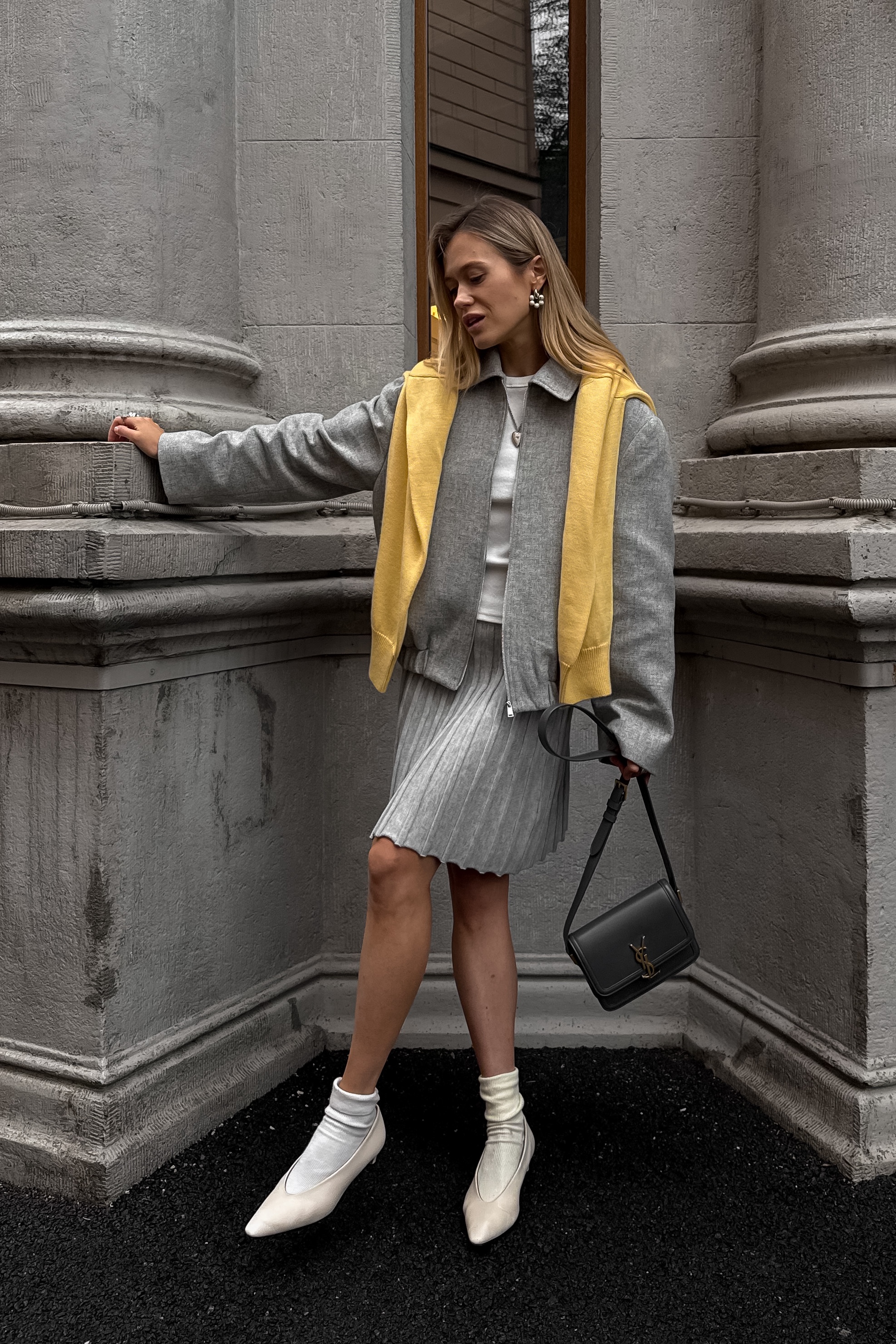 Бомбер из шерсти