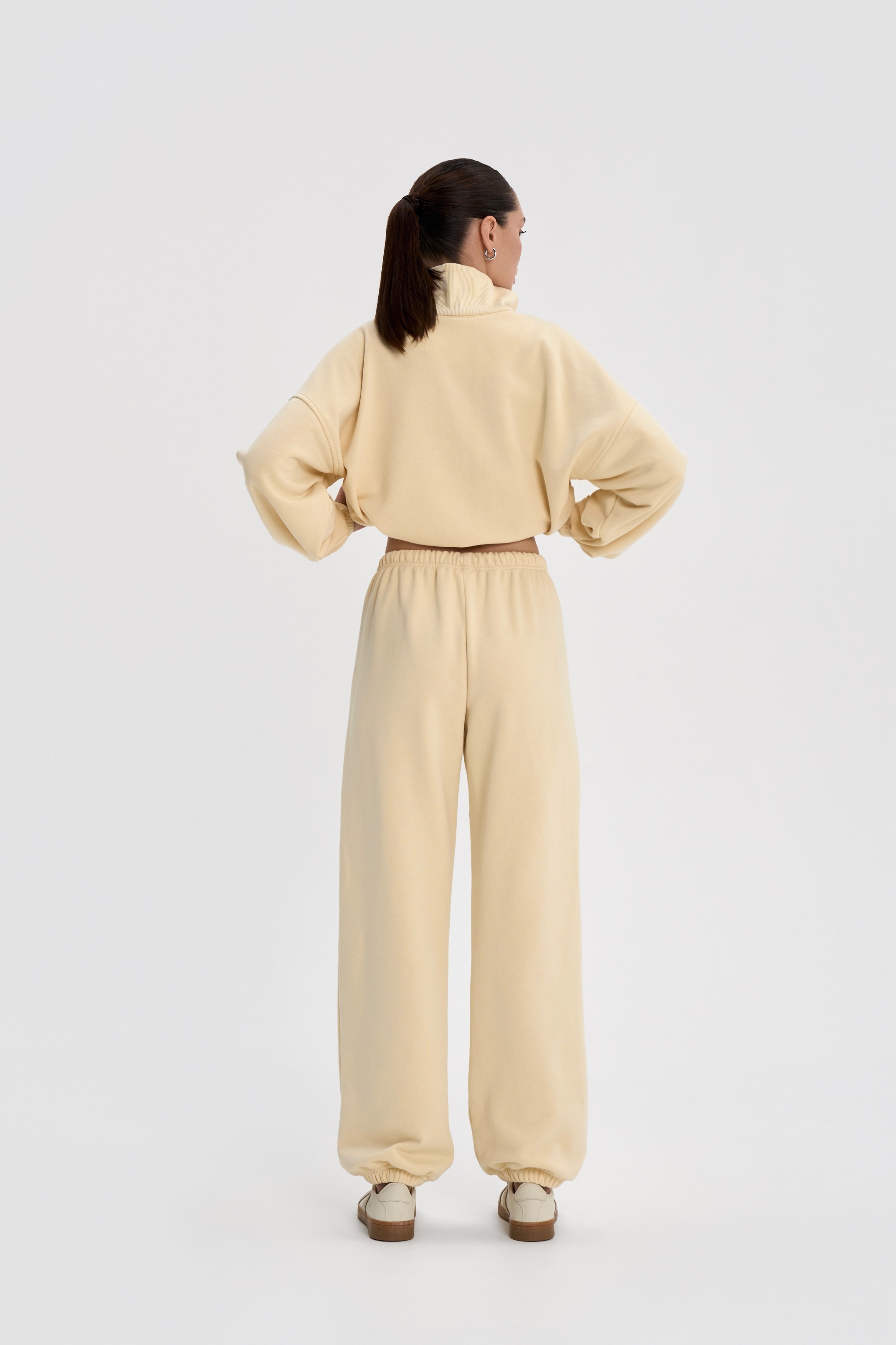 Джоггеры Crème