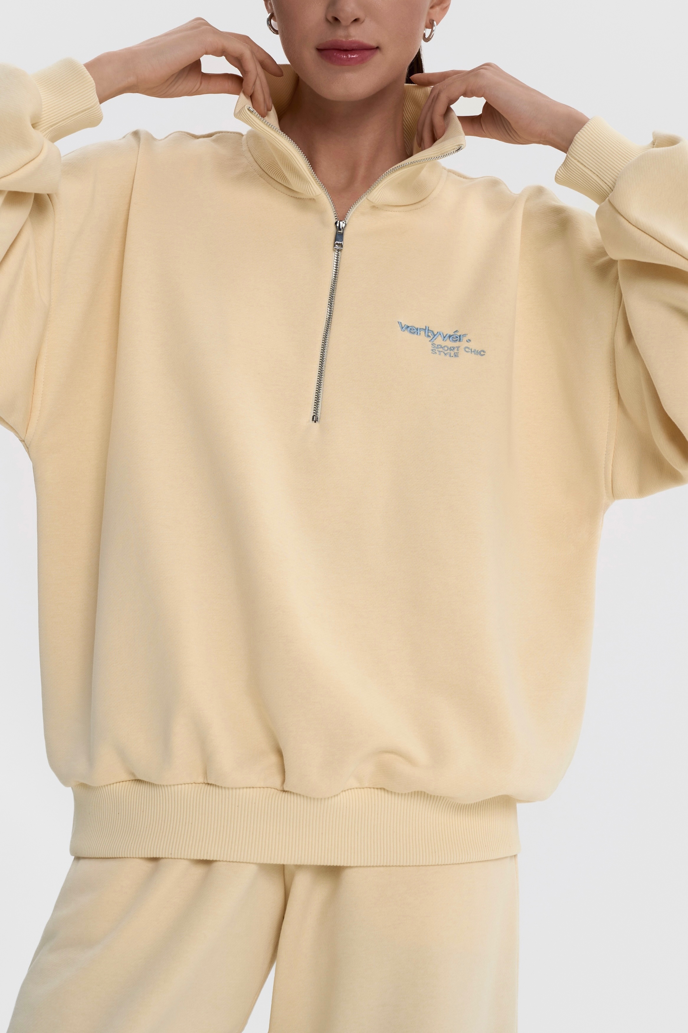 Свитшот Crème