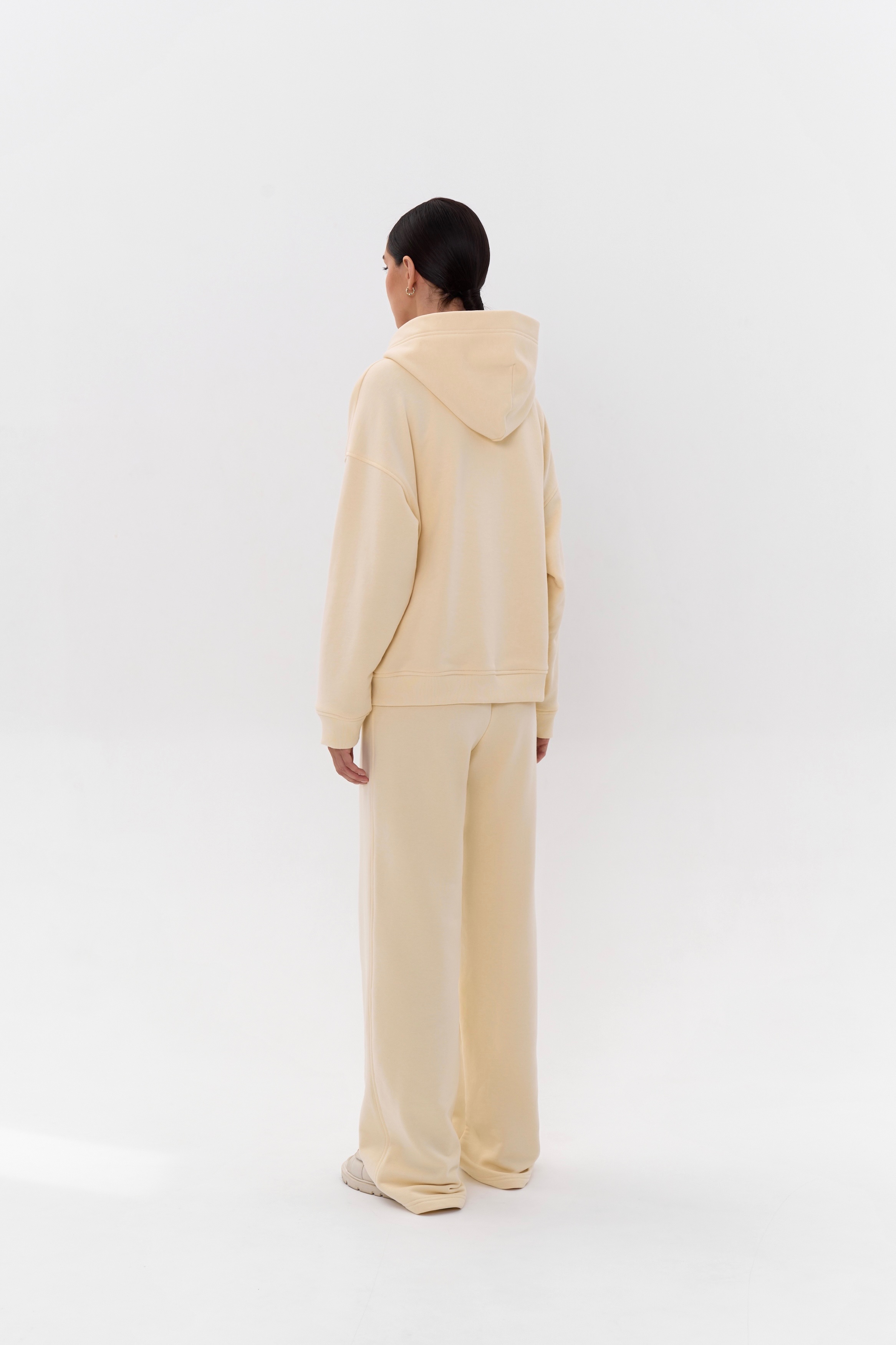 Худи на молнии Аlmond oil