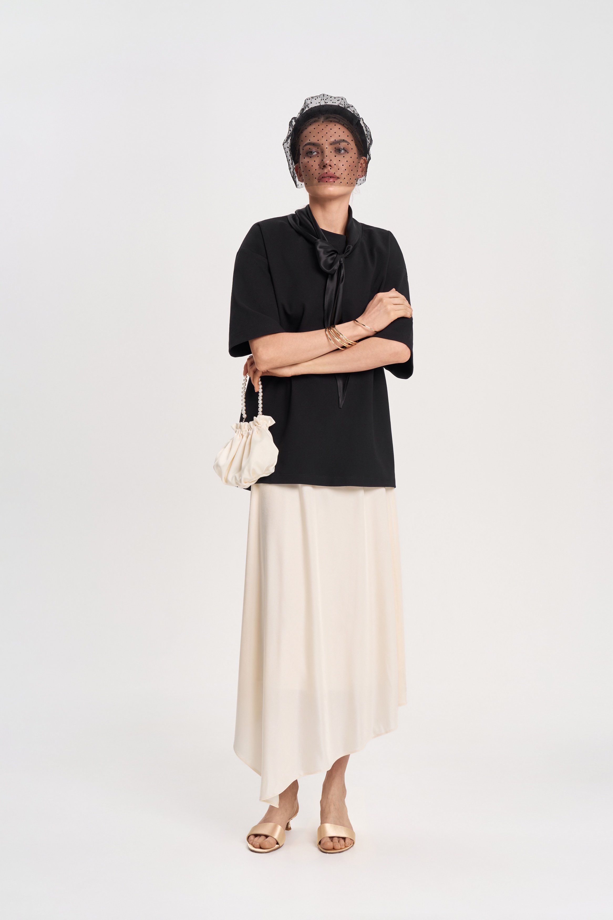 Футболка с шелковым воротничком