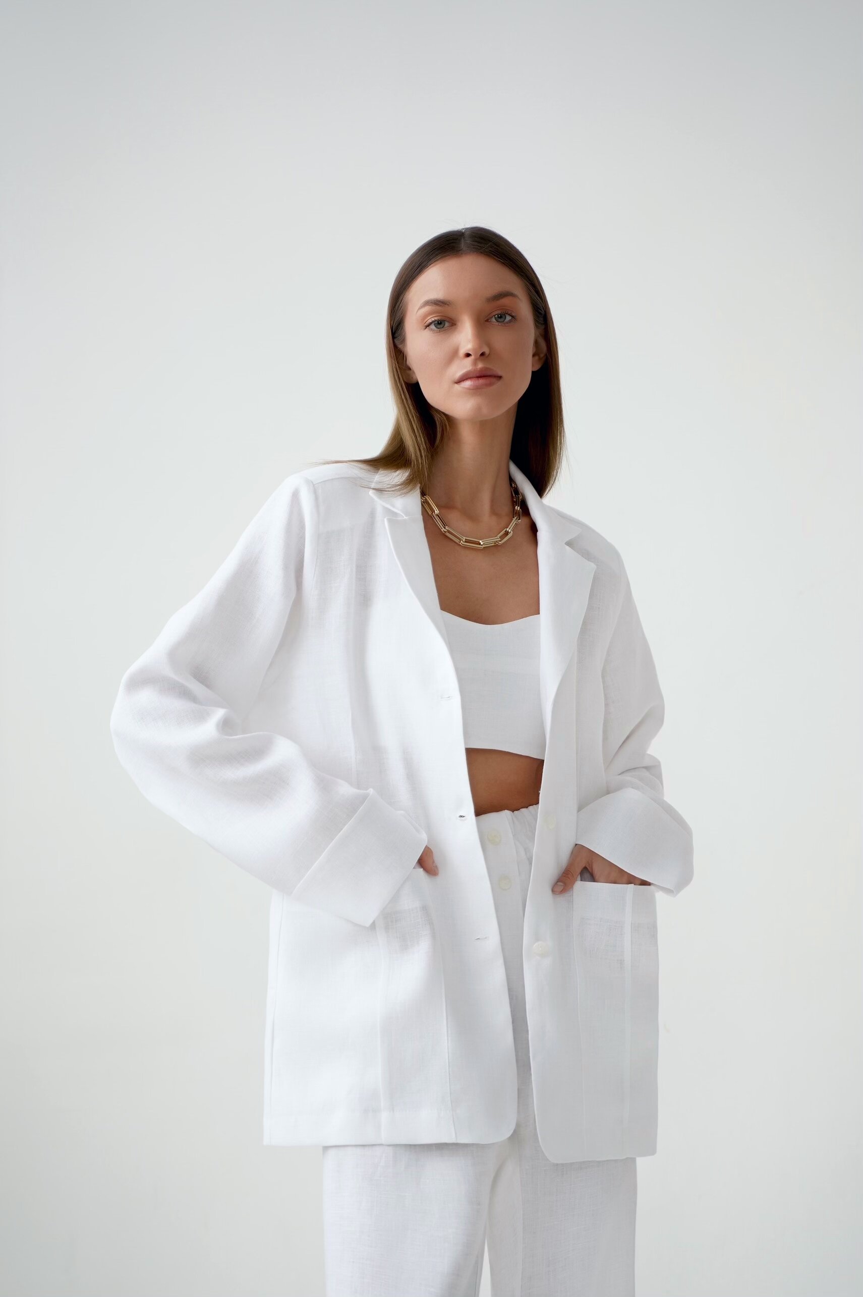 Костюм с брюками Blanc Костюм с брюками Blanc