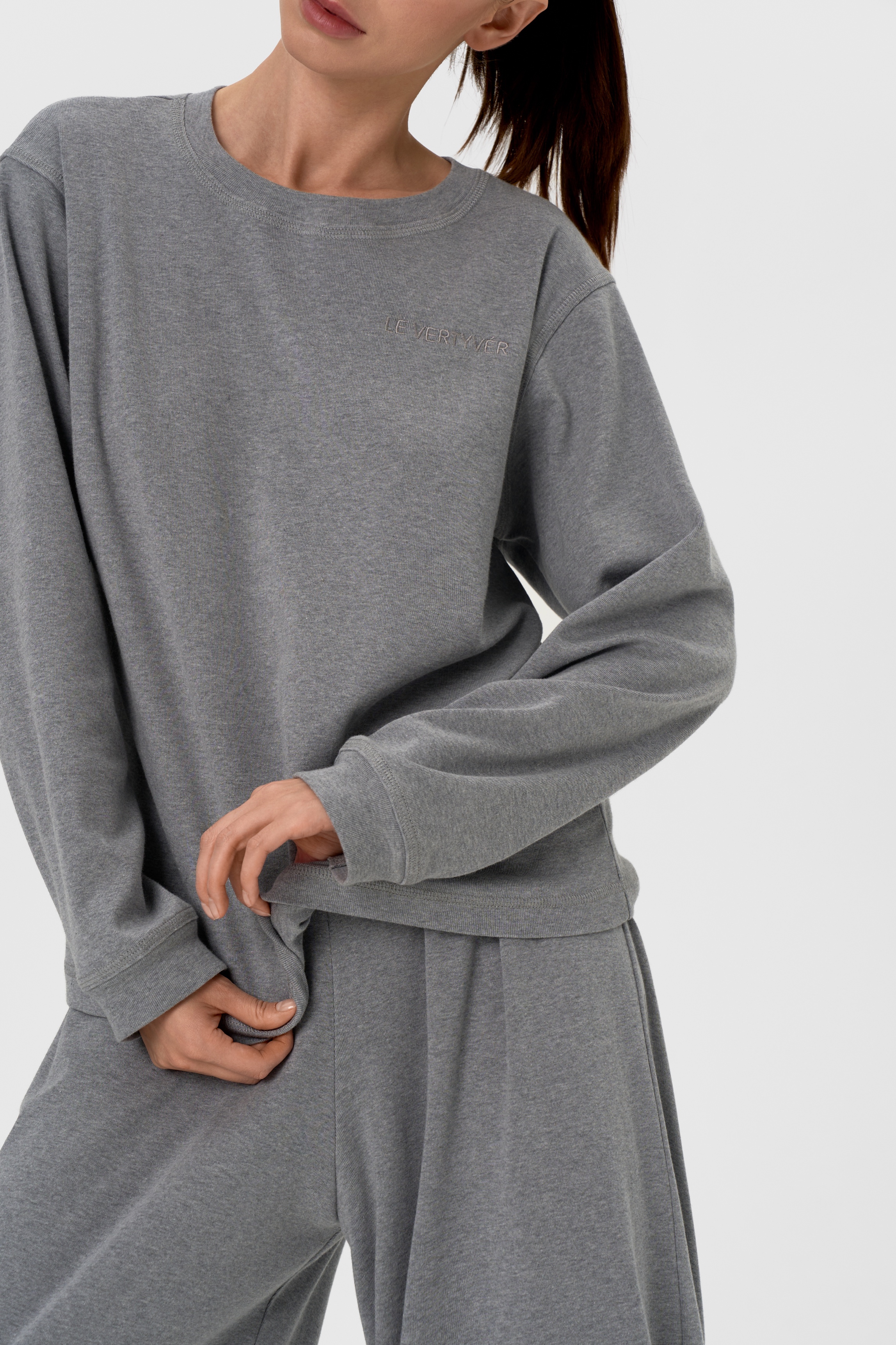 Лонгслив Gris