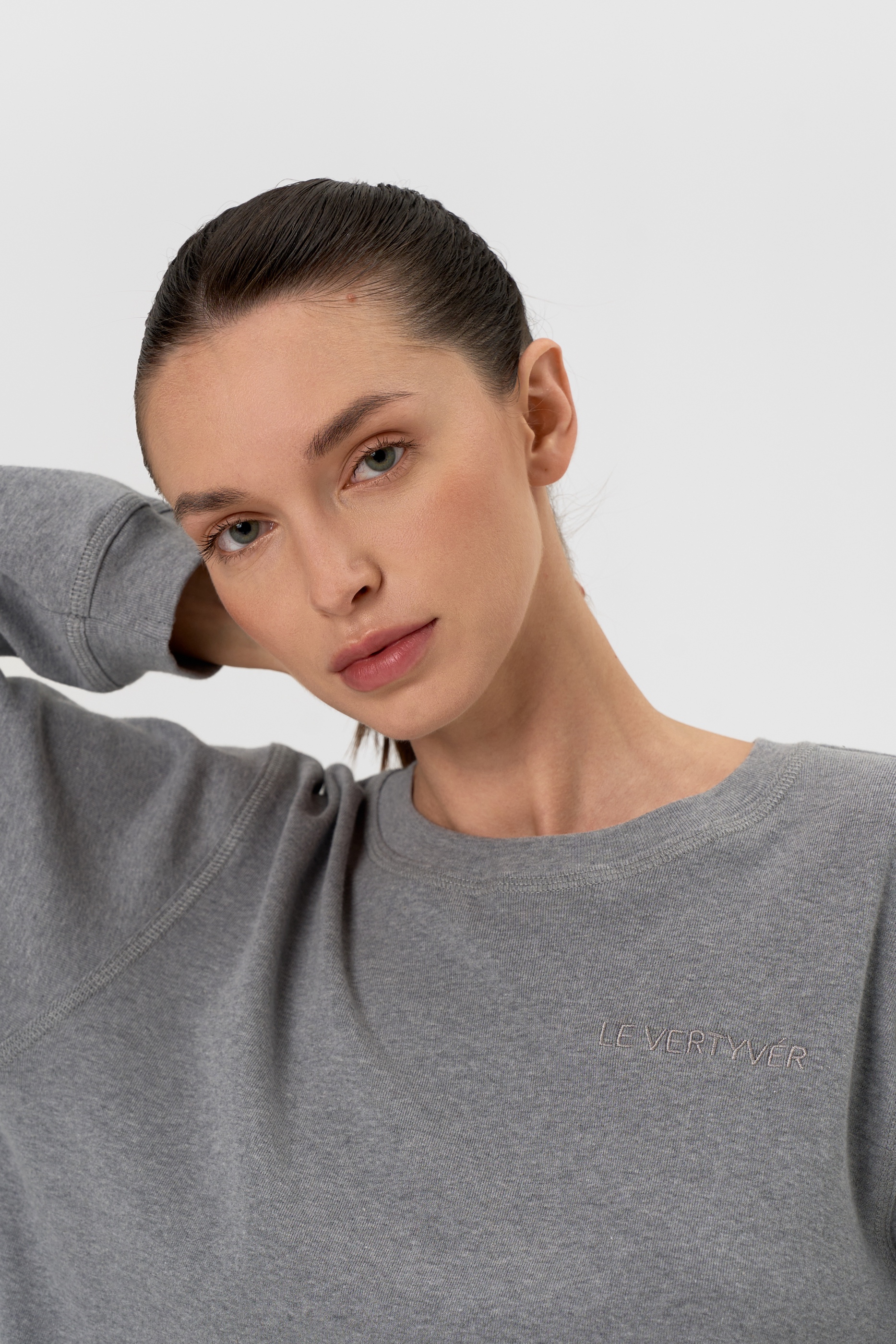 Лонгслив Gris