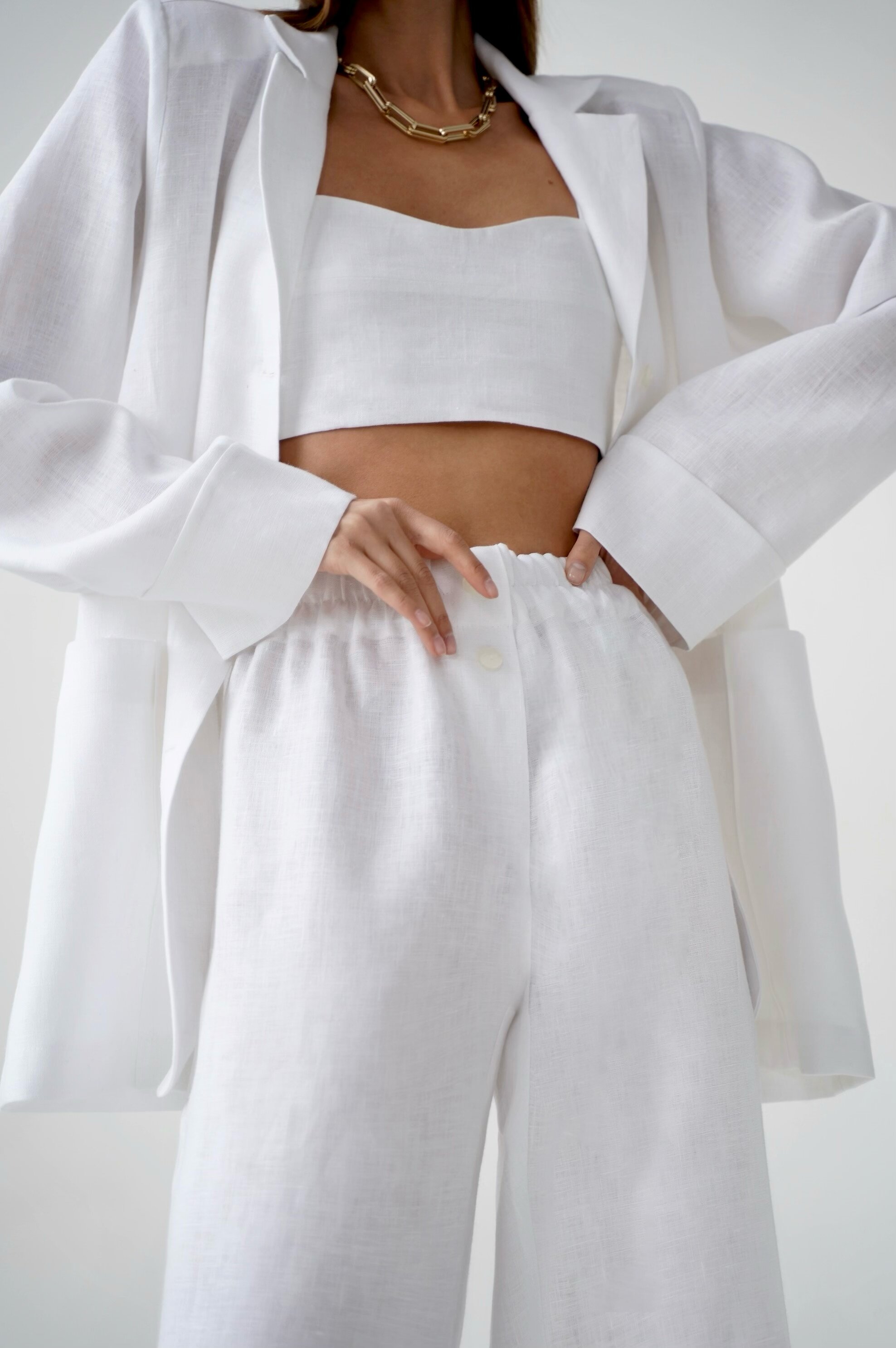 Костюм с брюками Blanc Костюм с брюками Blanc