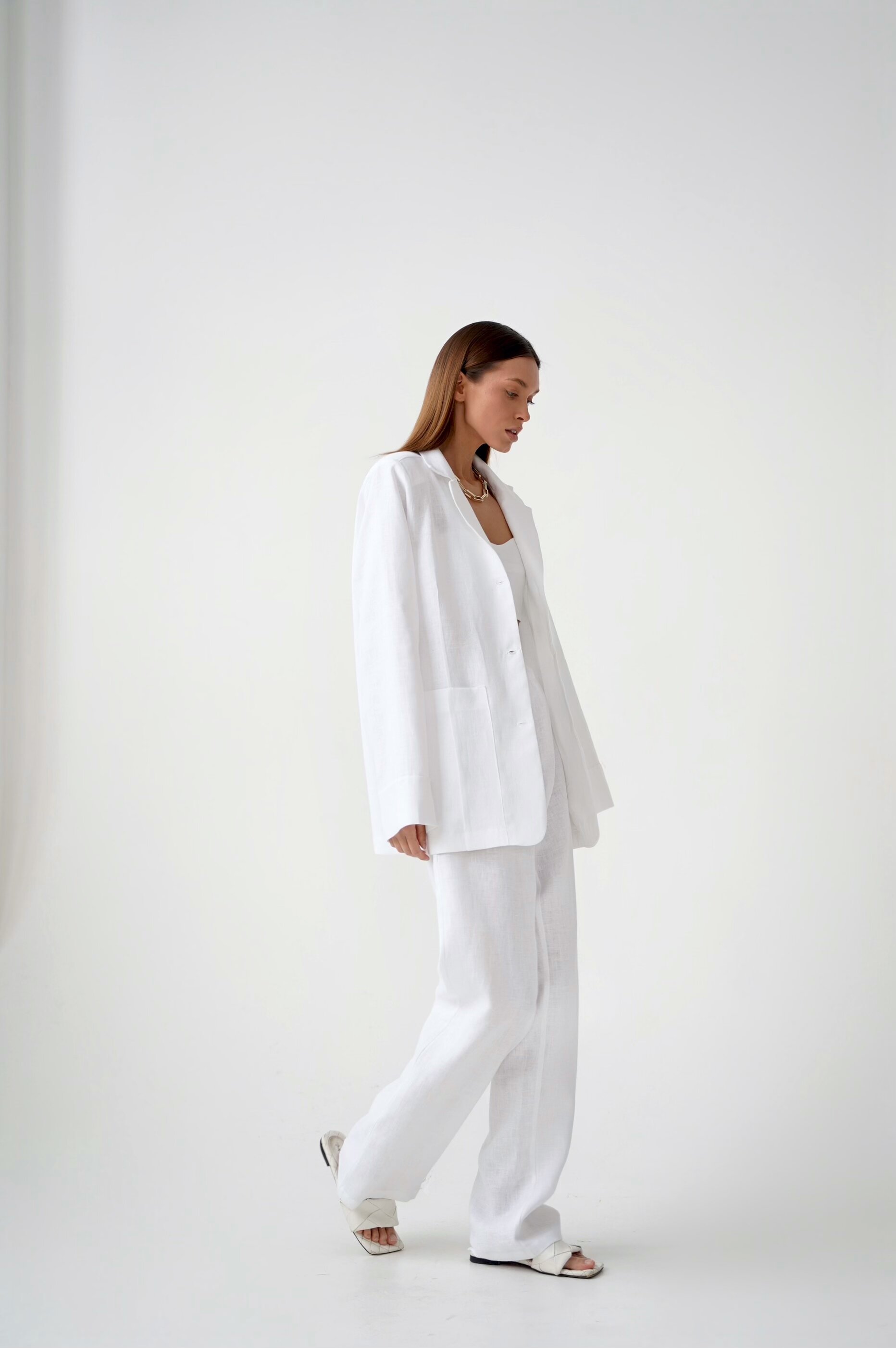 Костюм с брюками Blanc Костюм с брюками Blanc