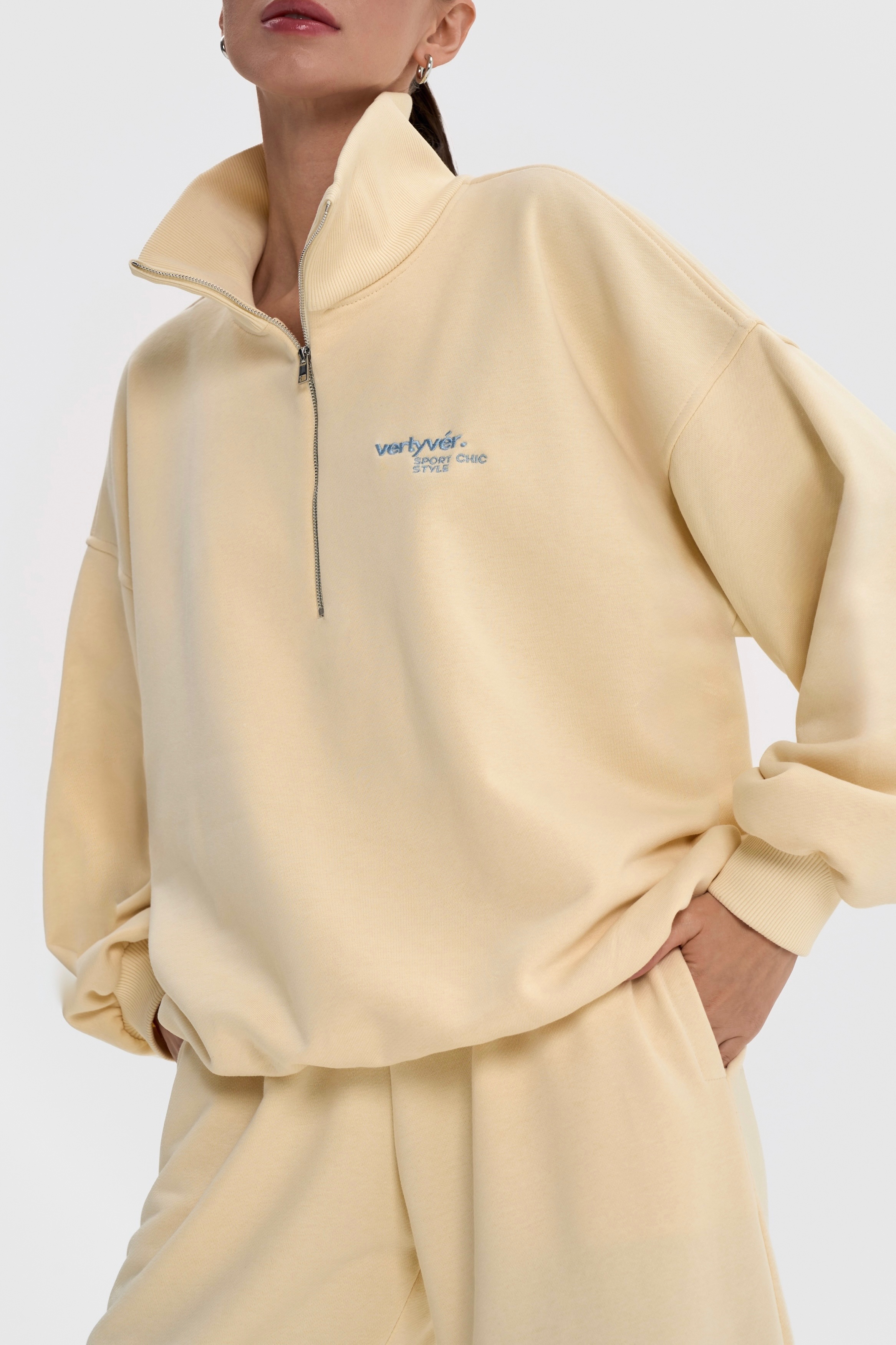 Свитшот Crème